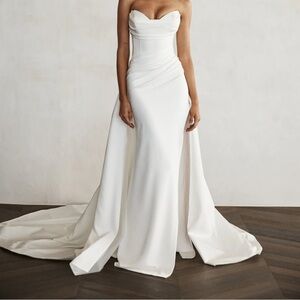 Elegant White Wedding Dress